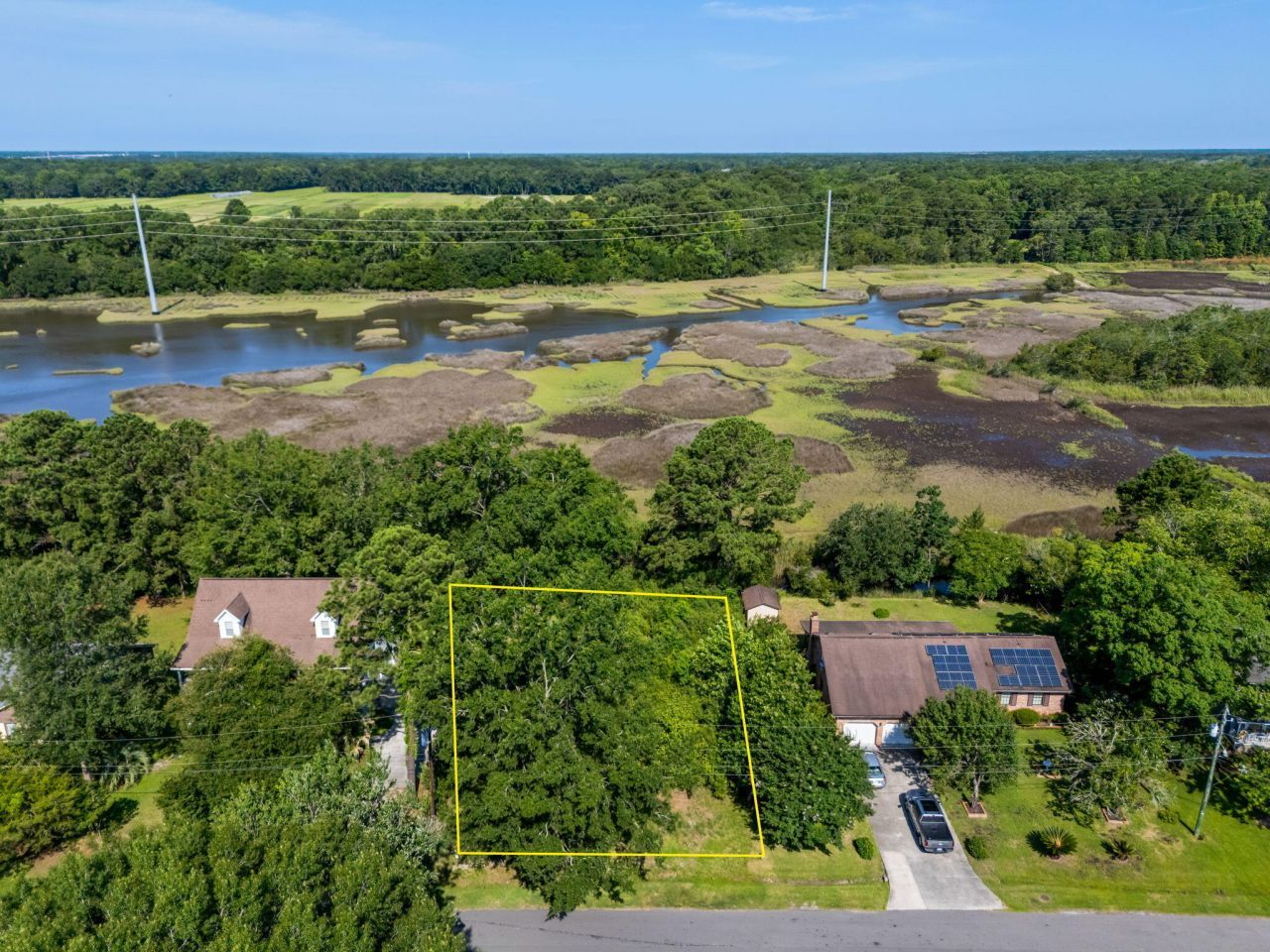 821 Longbranch Drive Photo 2