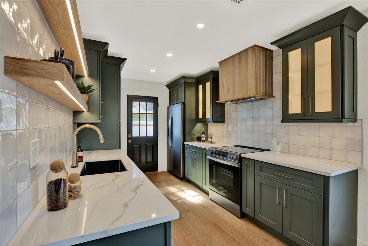 310 20th Avenue S, Saint Petersburg, FL 33705 Photo