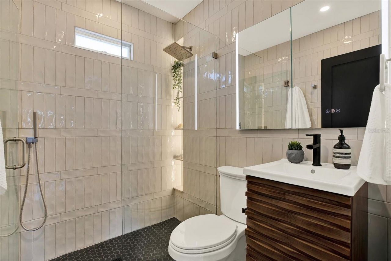 310 20th Avenue S, Saint Petersburg, FL 33705 Photo