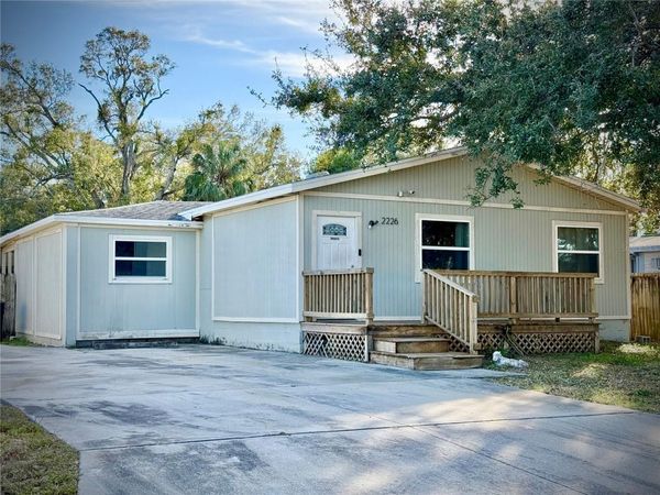 2226 46TH AVENUE N, ST PETERSBURG, FL 33714