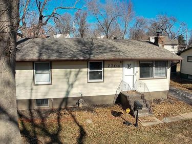7704 E 50th Terrace, Kansas City, MO 64129