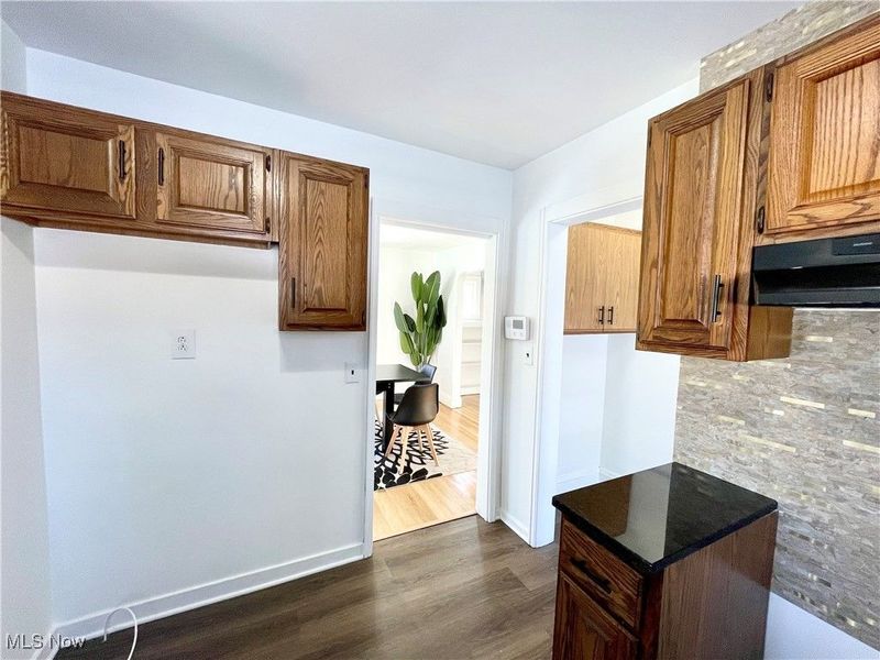 250 Center Road, Bedford, OH 44146 Photo 10