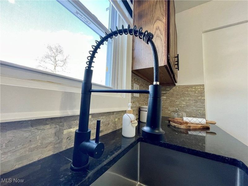 250 Center Road, Bedford, OH 44146 Photo 12