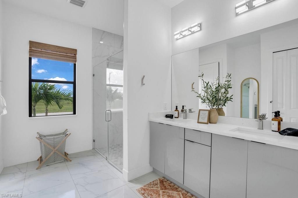 3034 NW Juanita Pl, Cape Coral, FL 33993 Photo