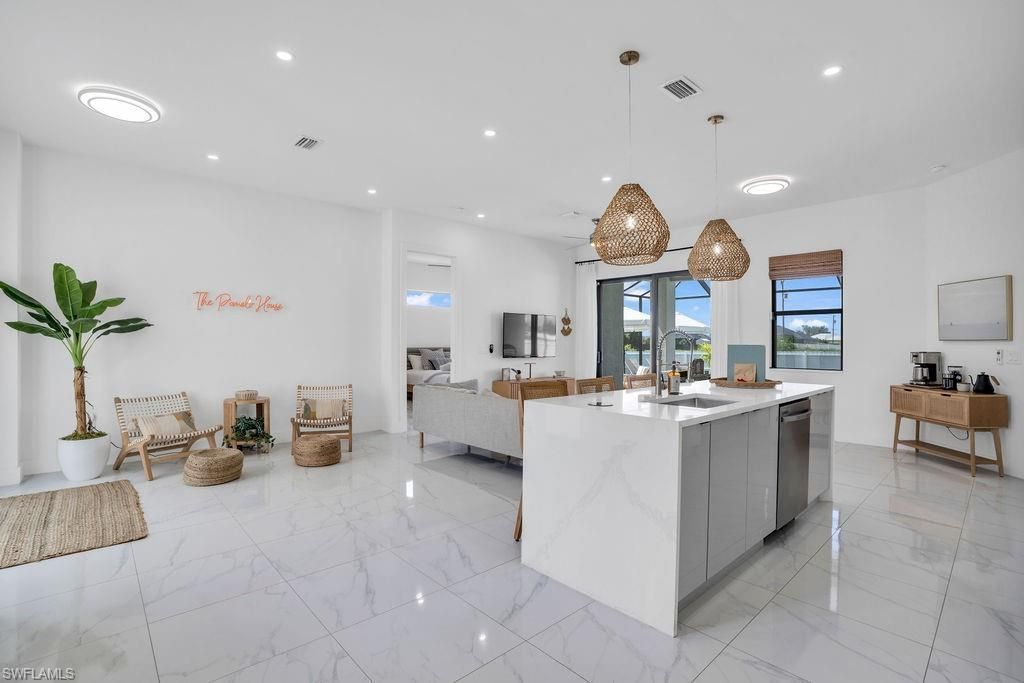 3034 NW Juanita Pl, Cape Coral, FL 33993 Photo