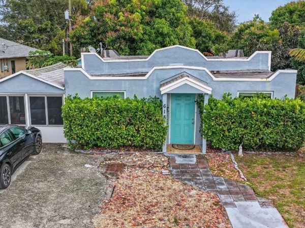 618 S Pine Street, Lake Worth Beach, FL 33460