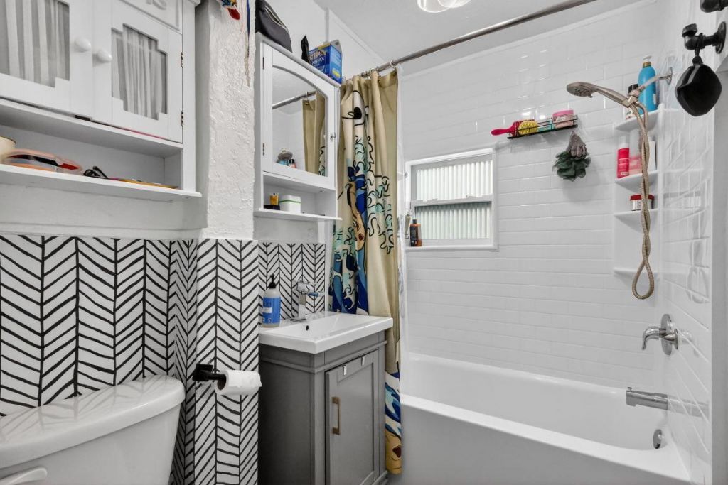 618 S Pine Street, Lake Worth Beach, FL 33460 Photo