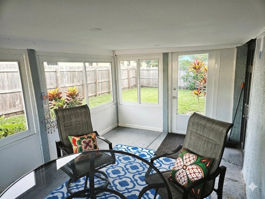 618 S Pine Street, Lake Worth Beach, FL 33460 Photo