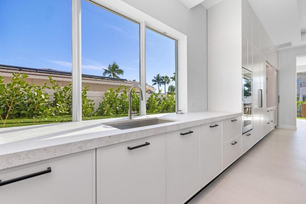 810 NE 70th Street, Boca Raton, FL 33487 Photo