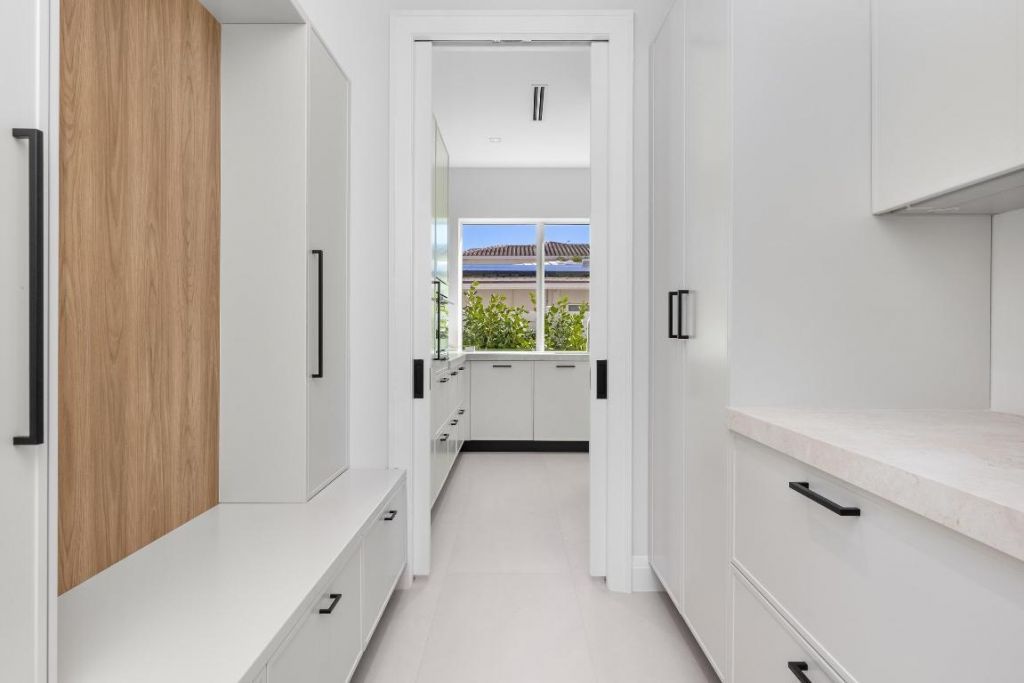 810 NE 70th Street, Boca Raton, FL 33487 Photo