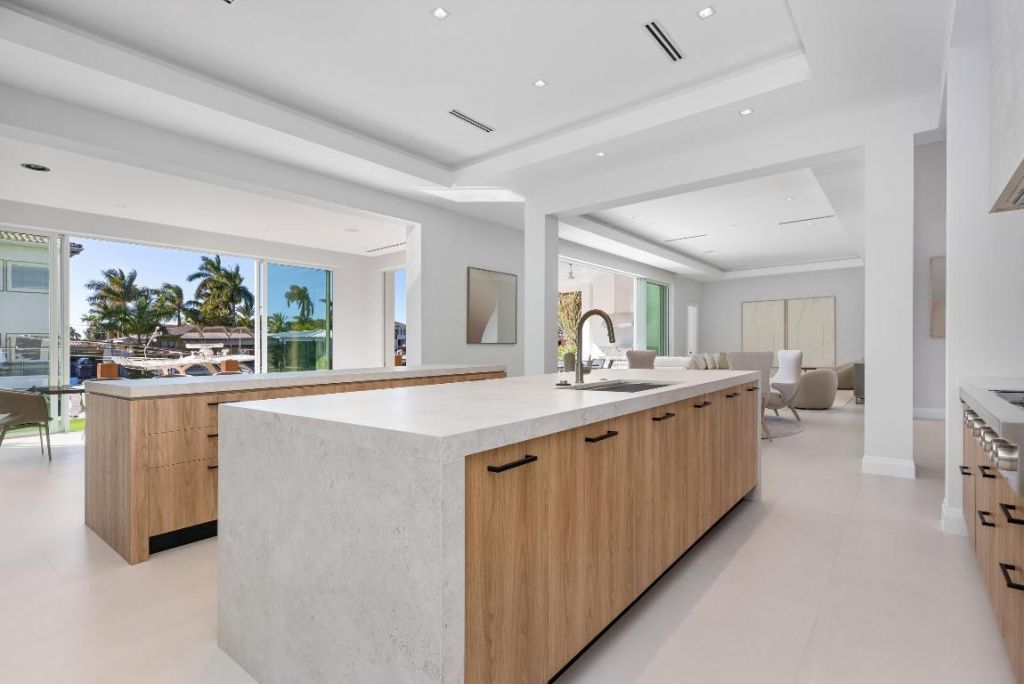 810 NE 70th Street, Boca Raton, FL 33487 Photo