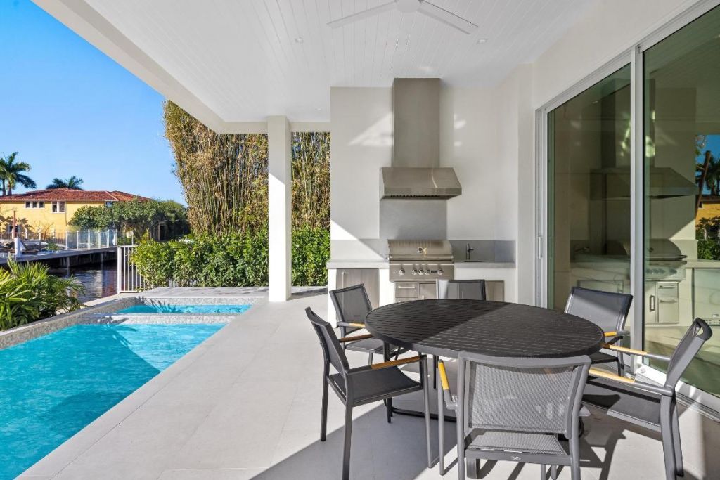 810 NE 70th Street, Boca Raton, FL 33487 Photo