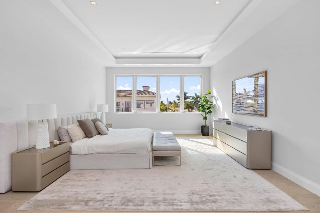 810 NE 70th Street, Boca Raton, FL 33487 Photo