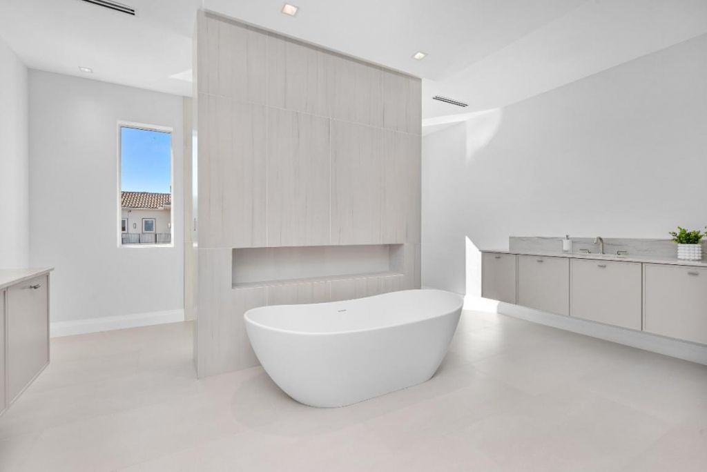 810 NE 70th Street, Boca Raton, FL 33487 Photo