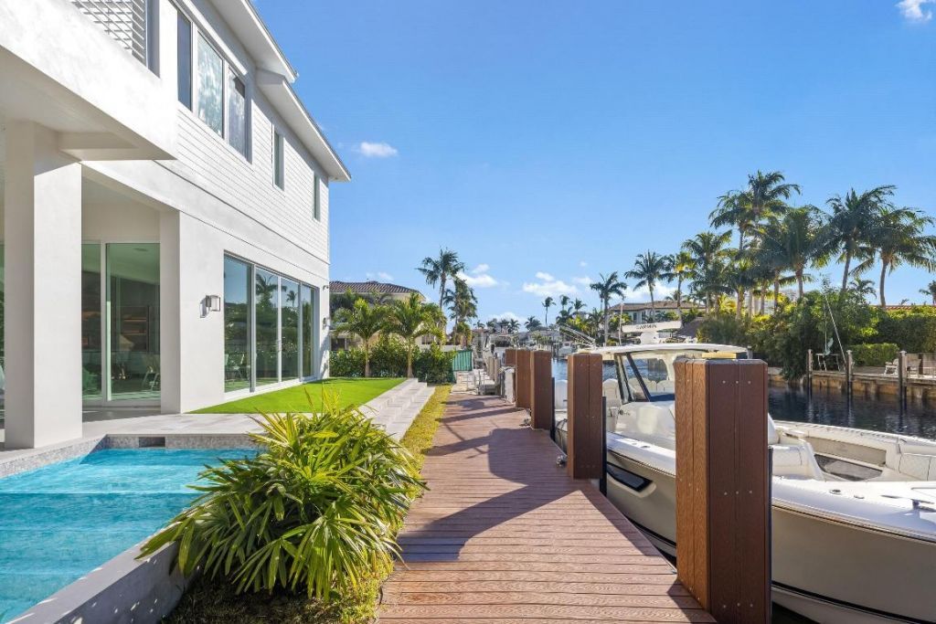 810 NE 70th Street, Boca Raton, FL 33487 Photo