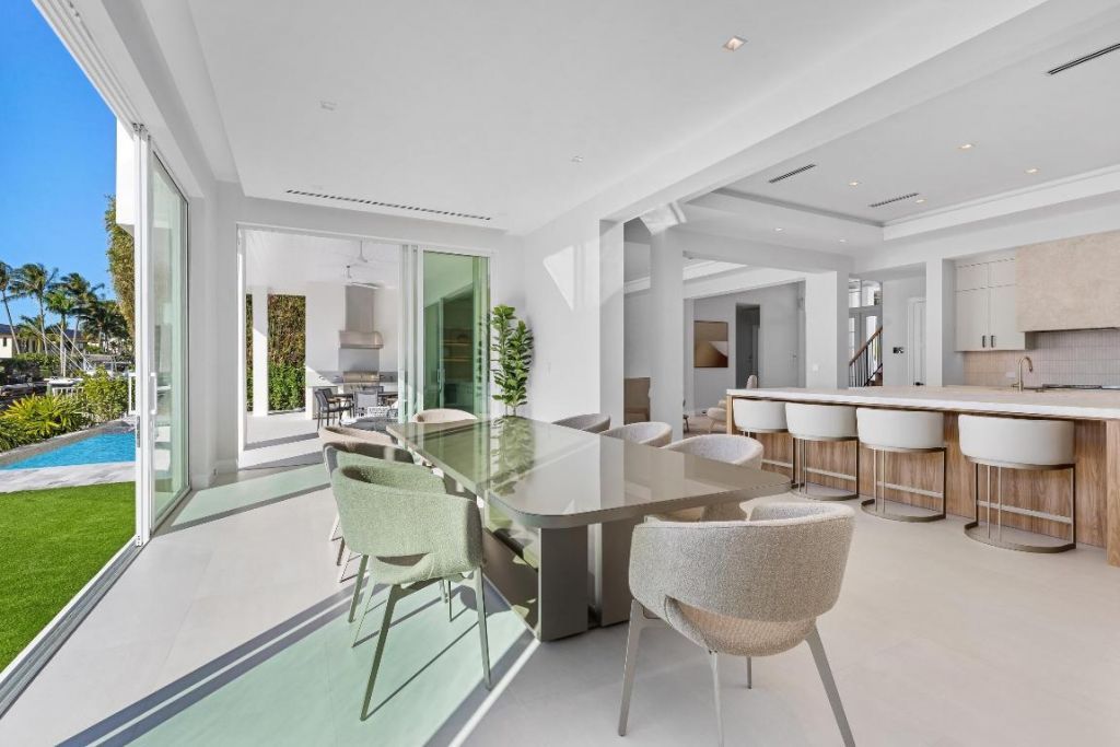 810 NE 70th Street, Boca Raton, FL 33487 Photo