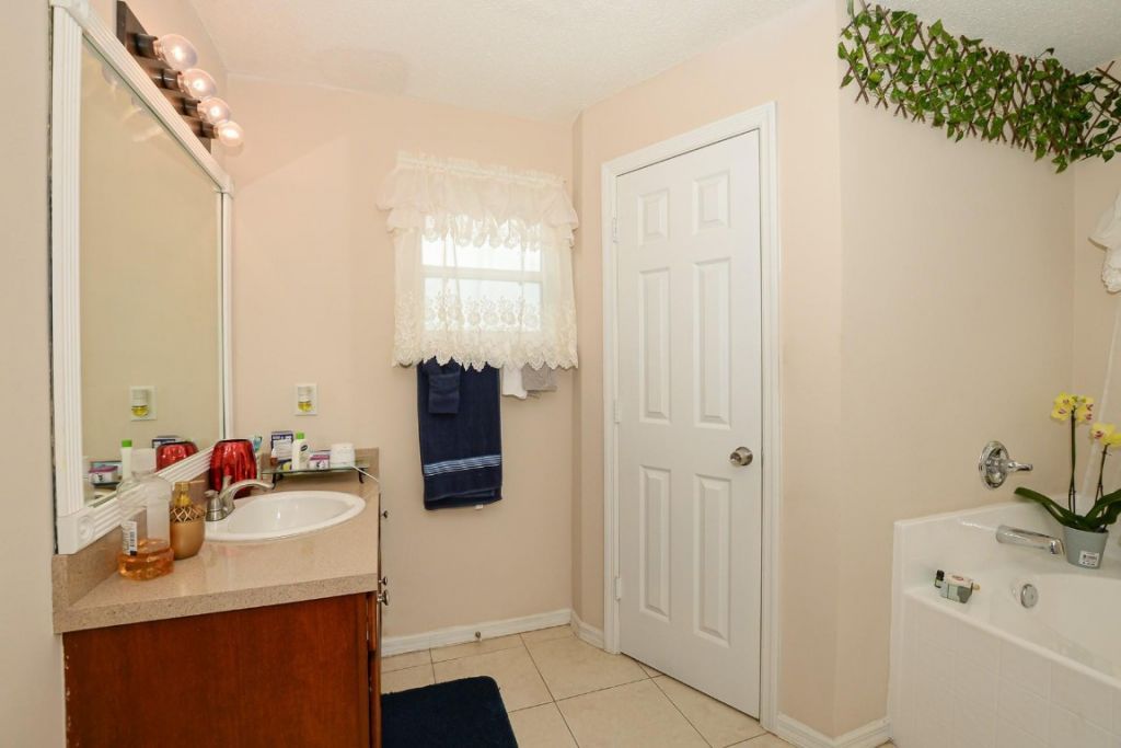 117 NE Jettie Ter, Port Saint Lucie, FL 34983 Photo