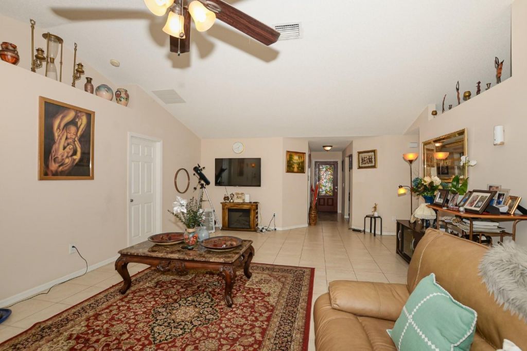 117 NE Jettie Ter, Port Saint Lucie, FL 34983 Photo