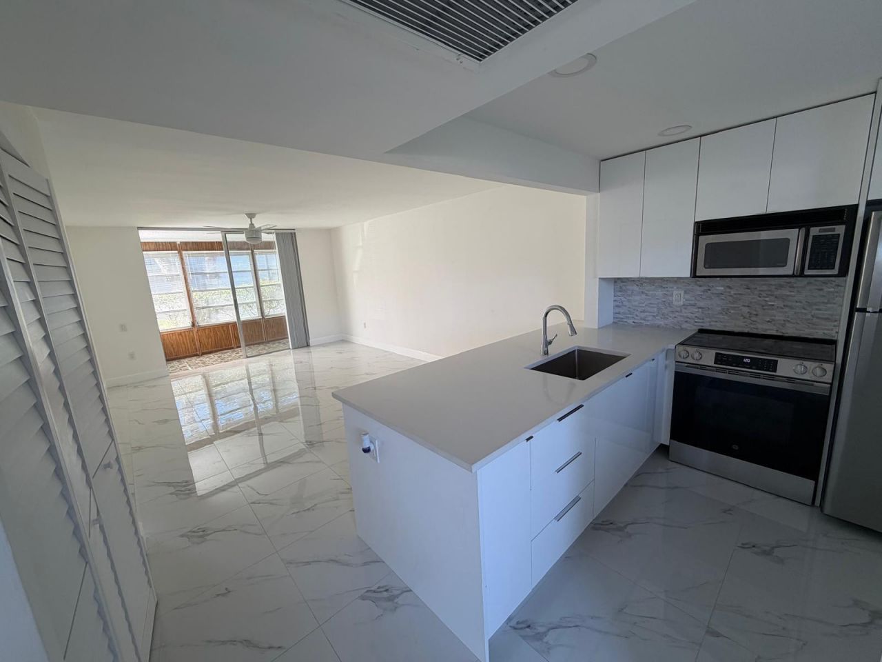 9301 N Lime Bay Boulevard, Unit 102, Tamarac, FL 33321 Photo