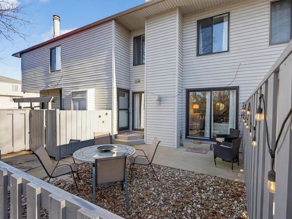 2327 Skyline Drive, Waterloo, IA 50701