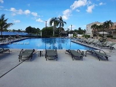 459 Lakeview Dr, Unit 1, Weston, FL 33326 Photo