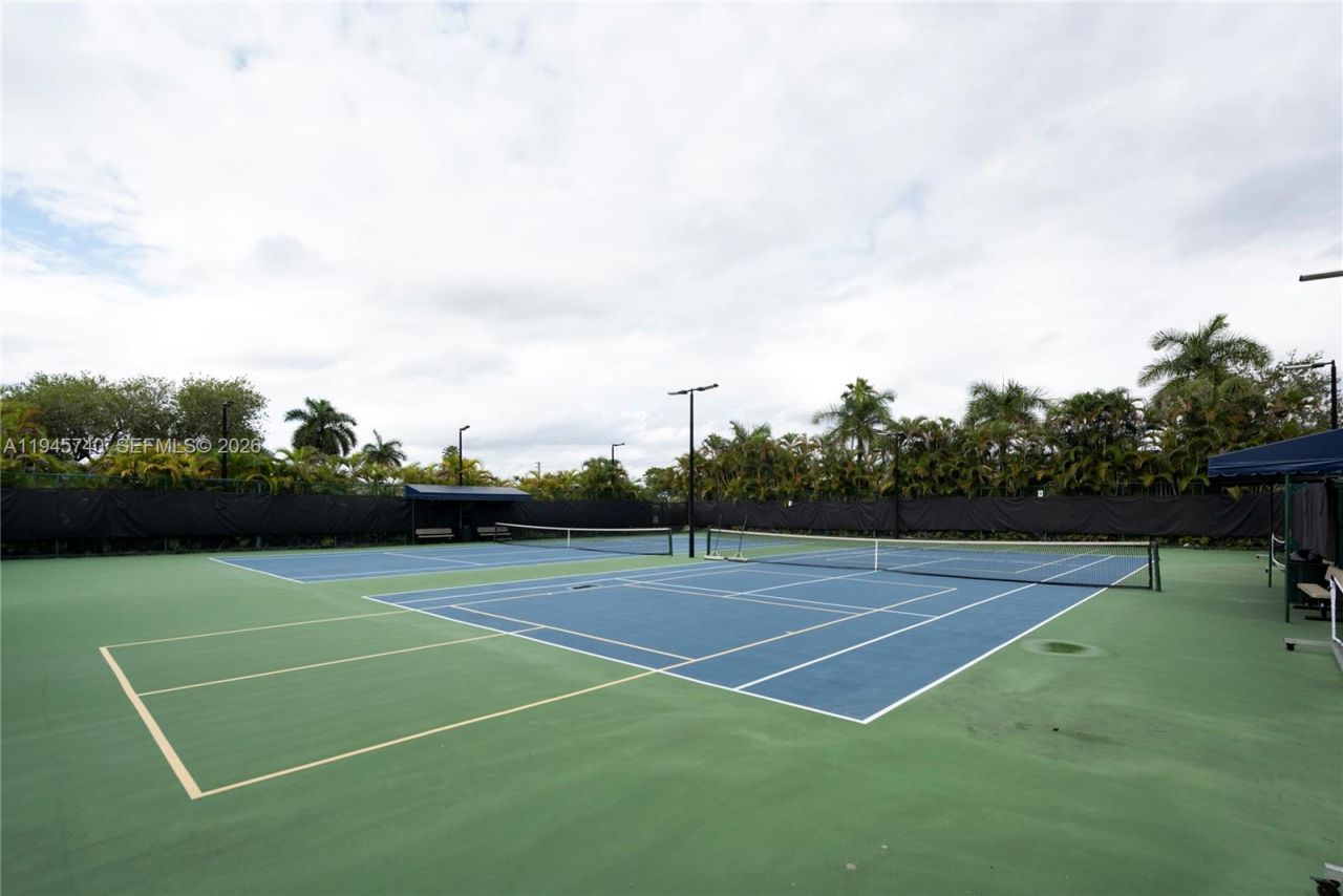 459 Lakeview Dr, Unit 1, Weston, FL 33326 Photo