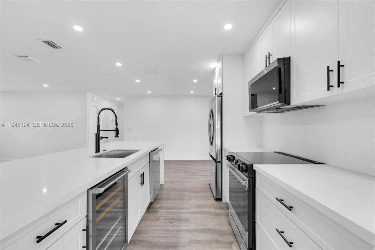 2203 SW 139th Ave, Miami, FL 33175 Photo