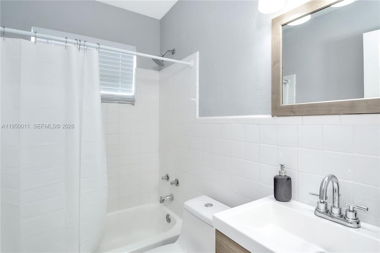 1015 SW 30th St, Unit 1015, Fort Lauderdale, FL 33315 Photo