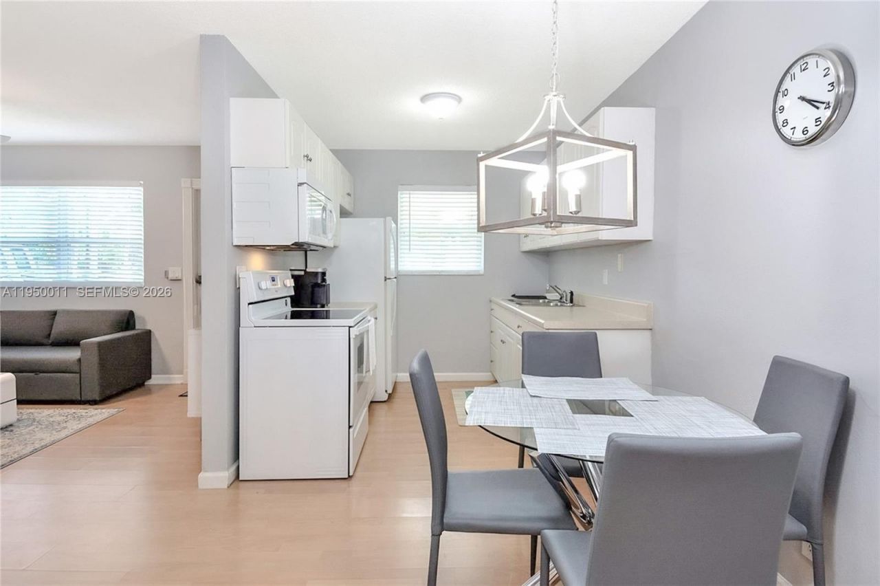 1015 SW 30th St, Unit 1015, Fort Lauderdale, FL 33315 Photo