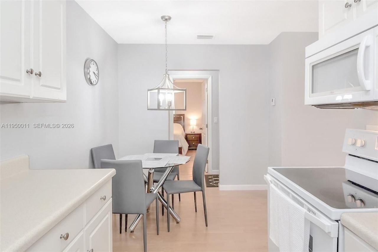 1015 SW 30th St, Unit 1015, Fort Lauderdale, FL 33315 Photo