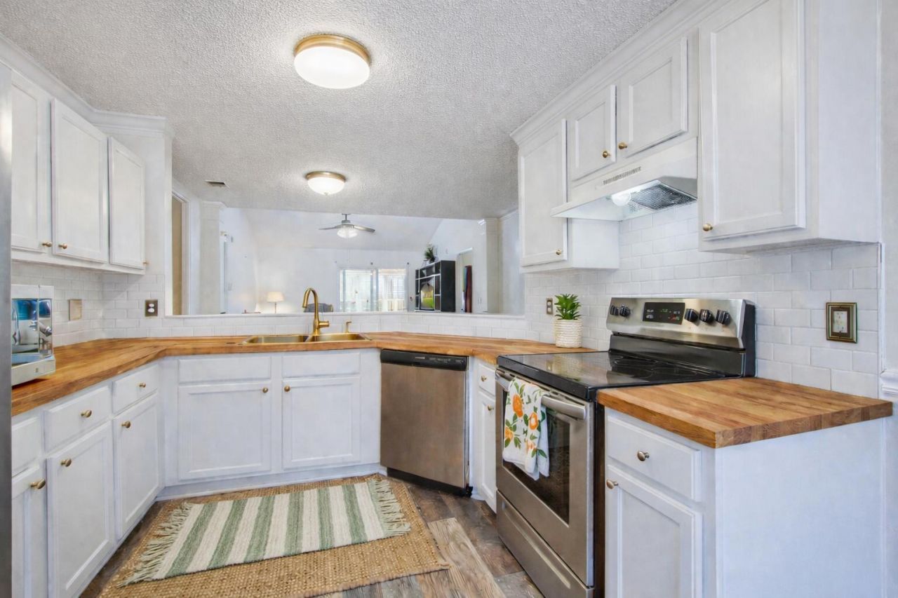 317 Dupont Way Photo 11