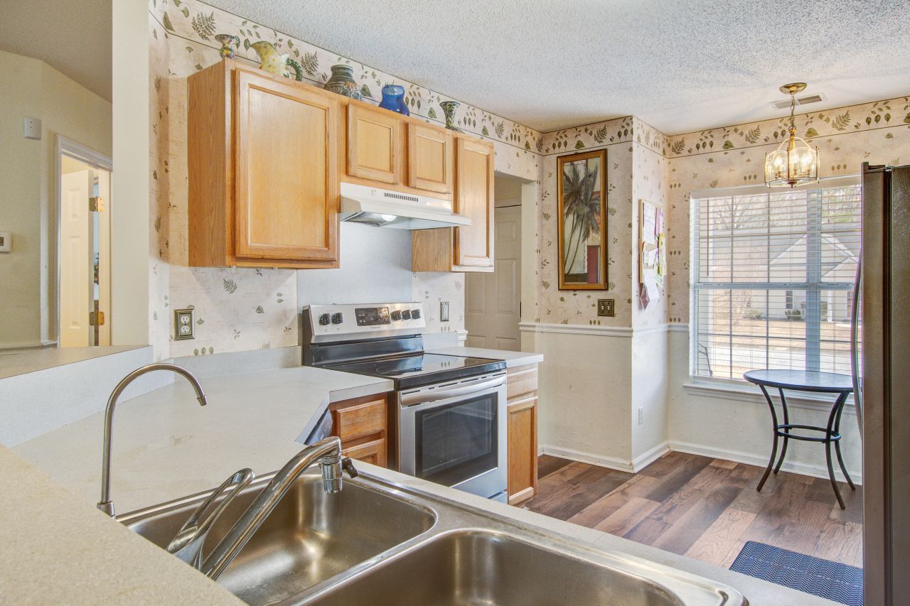 317 Dupont Way Photo 15