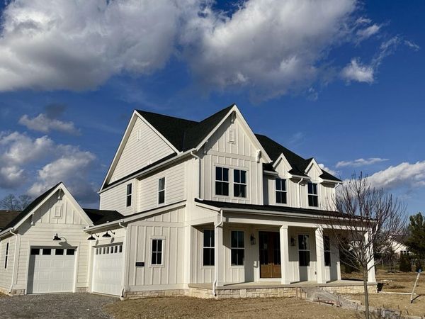 3299 Briarwood Lane, Lewis Center, OH 43035