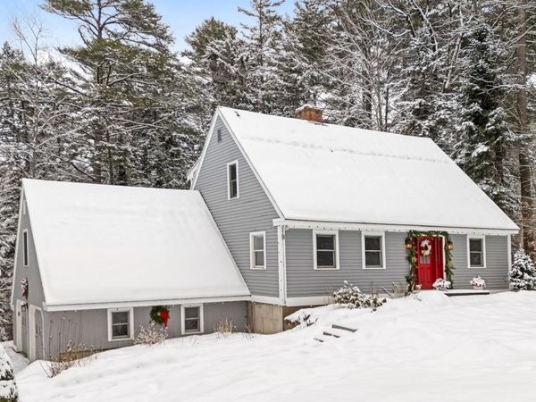 28 Old Spring Drive, Grantham, NH 03753