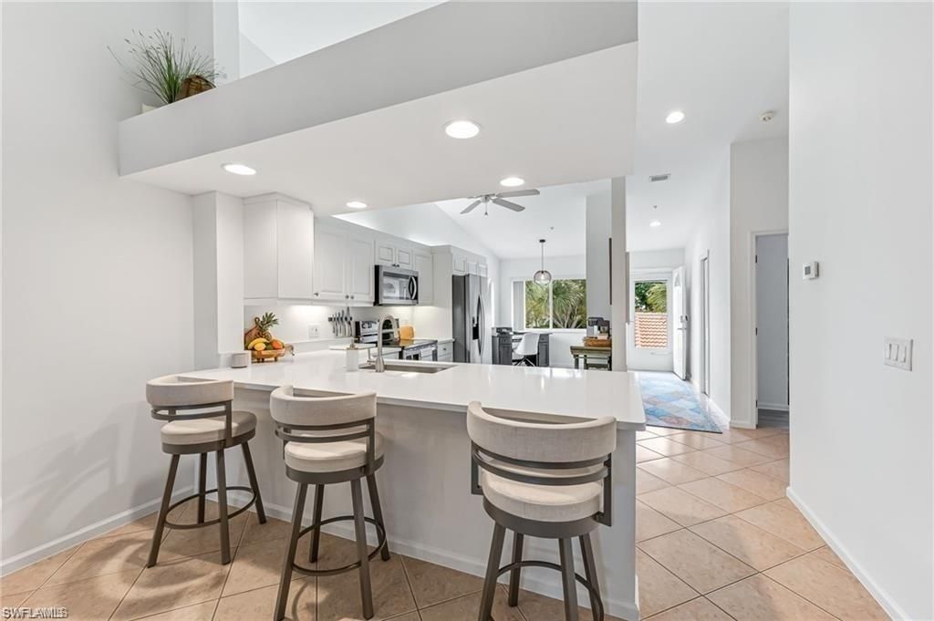 6820 Beach Resort Dr, Unit 16, Naples, FL 34114 Main Photo