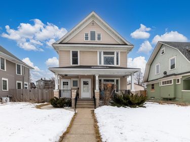 1997 Laurel Avenue, Saint Paul, MN 55104