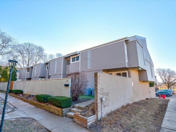 521 East Bluff, Madison, WI 53704