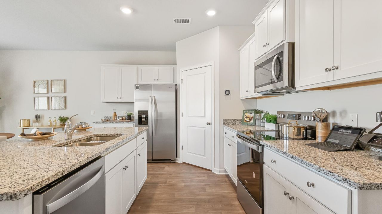 9031 Salamander Road Photo 3