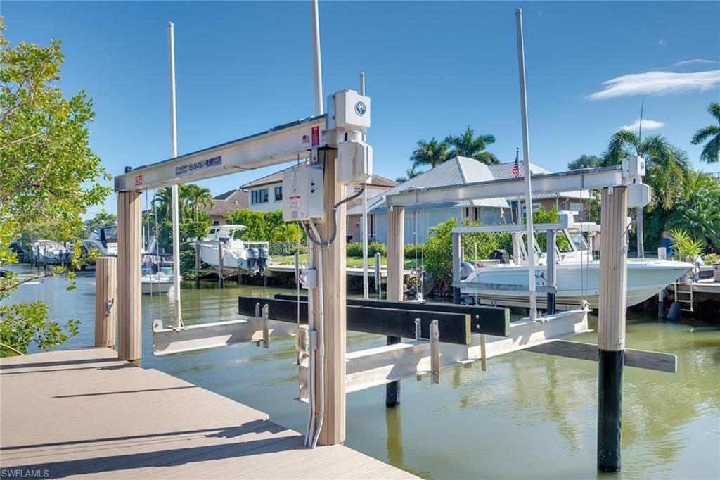 1410 Curlew Ave, Naples, FL 34102 Photo