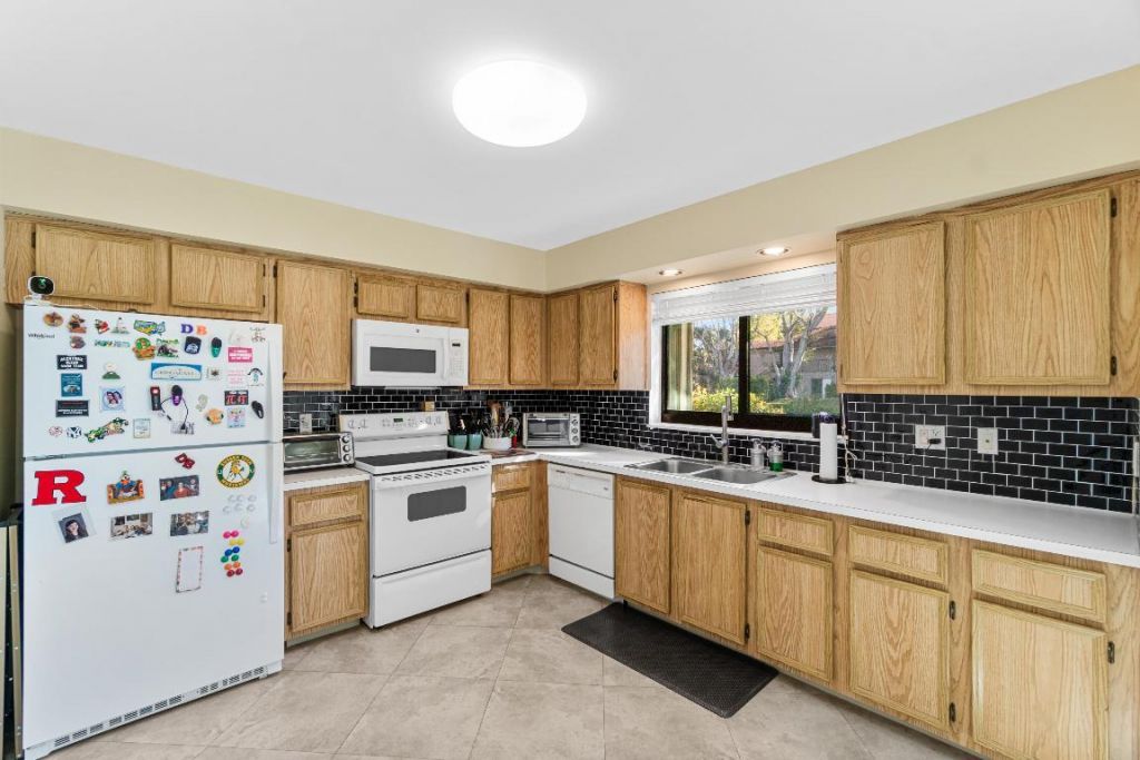 9760 Parkinsonia Tree Trail, Unit B, Boynton Beach, FL 33436 Photo