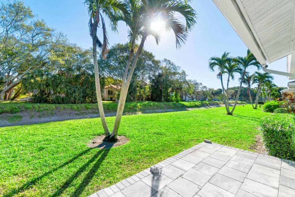 9760 Parkinsonia Tree Trail, Unit B, Boynton Beach, FL 33436 Photo