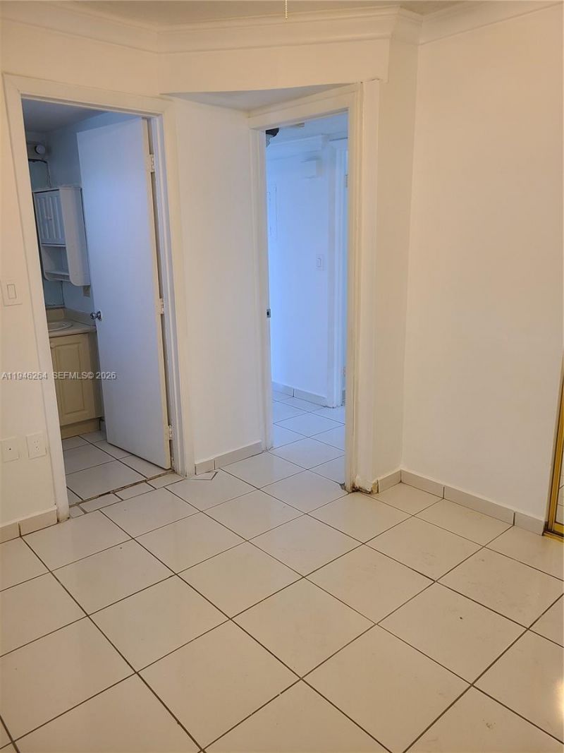 5440 W 21st, Unit 302, Hialeah, FL 33016 Photo