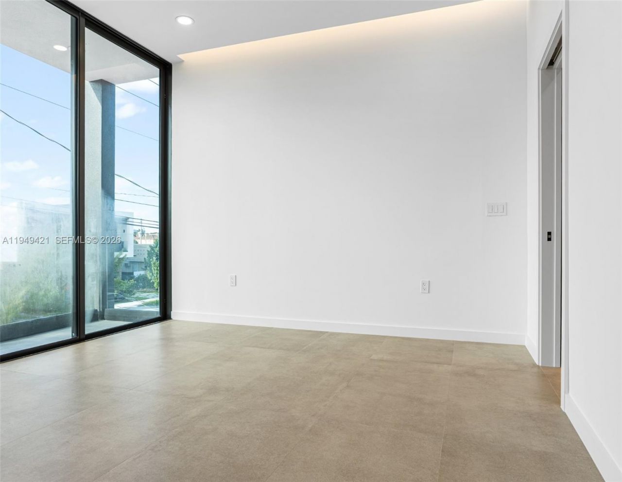 2823 SW 23rd Ter, Miami, FL 33145 Photo