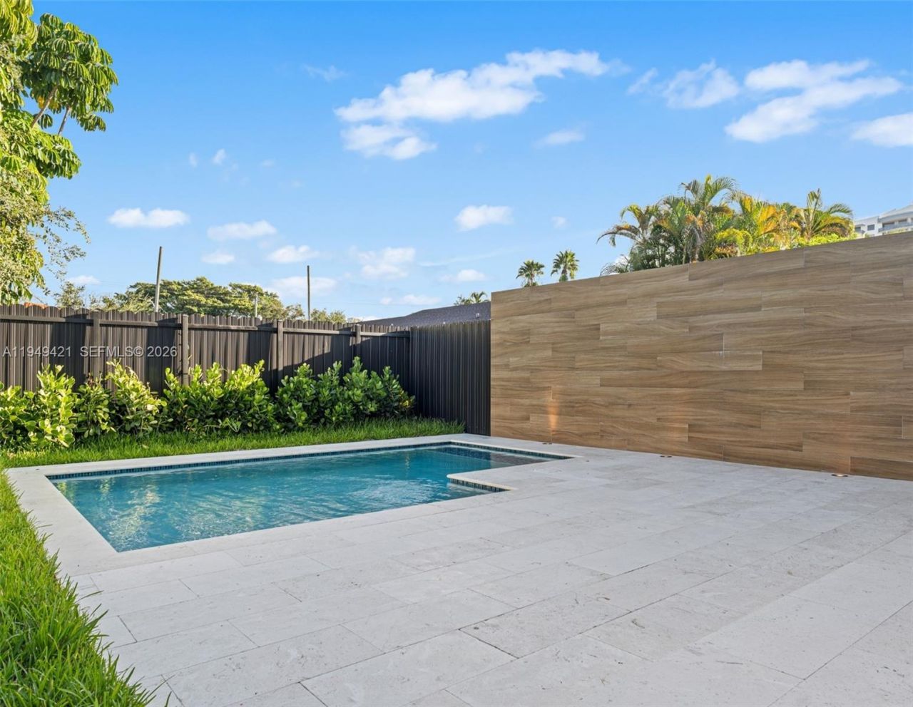 2823 SW 23rd Ter, Miami, FL 33145 Photo