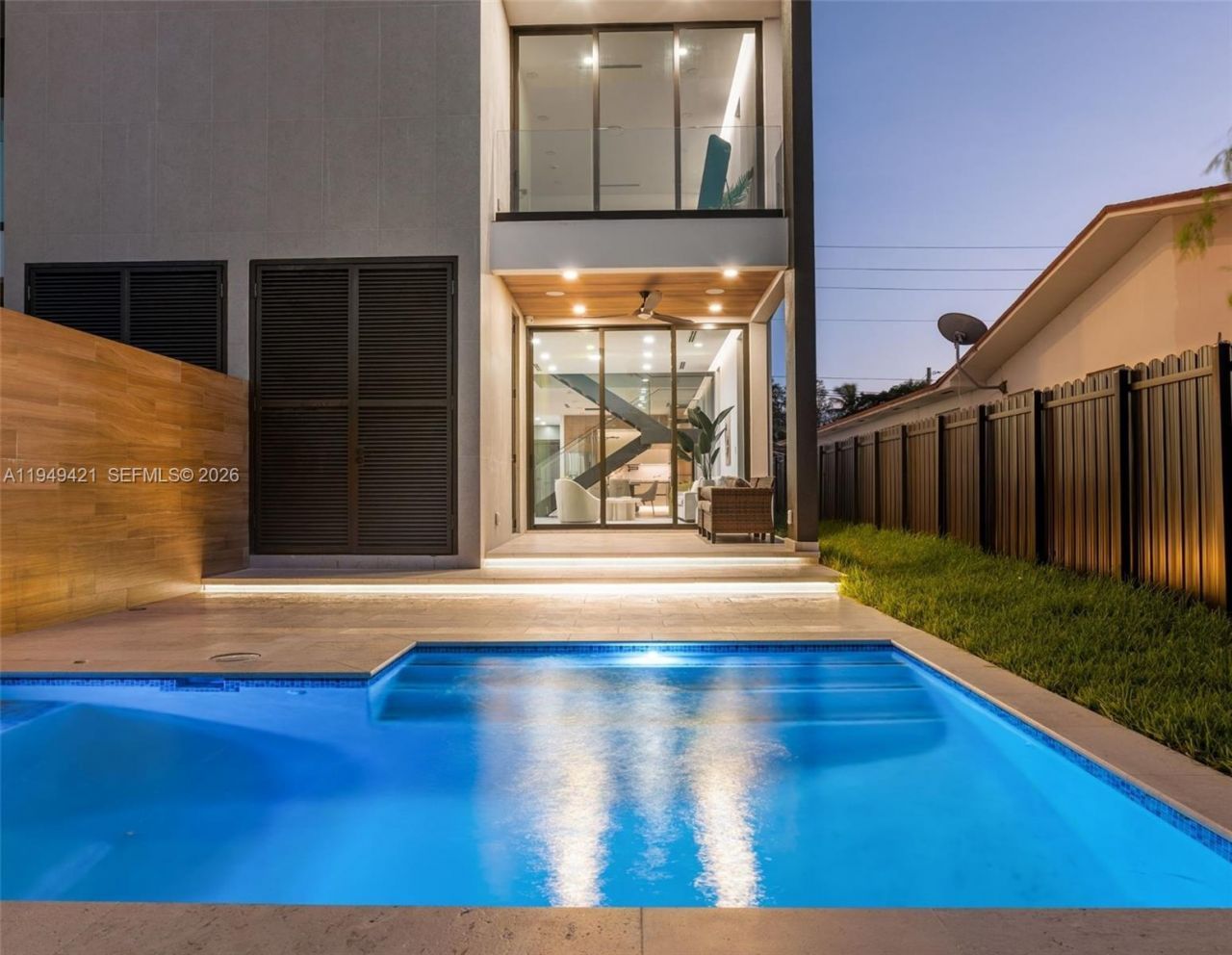 2823 SW 23rd Ter, Miami, FL 33145 Photo