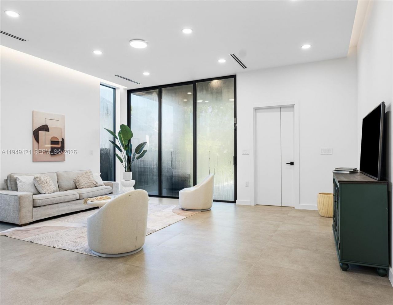 2823 SW 23rd Ter, Miami, FL 33145 Photo