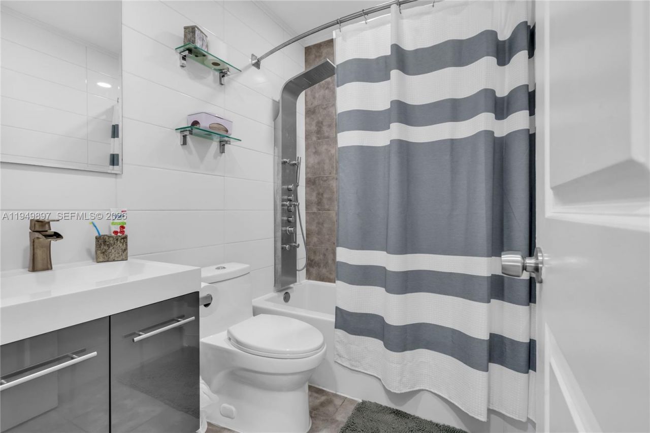 10510 SW 160th St, Miami, FL 33157 Photo