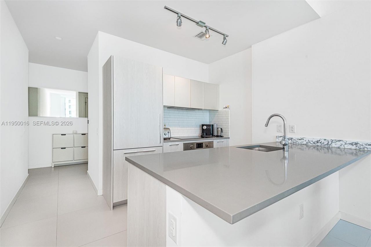 501 NE 31st St, Unit PH4404, Miami, FL 33137 Photo