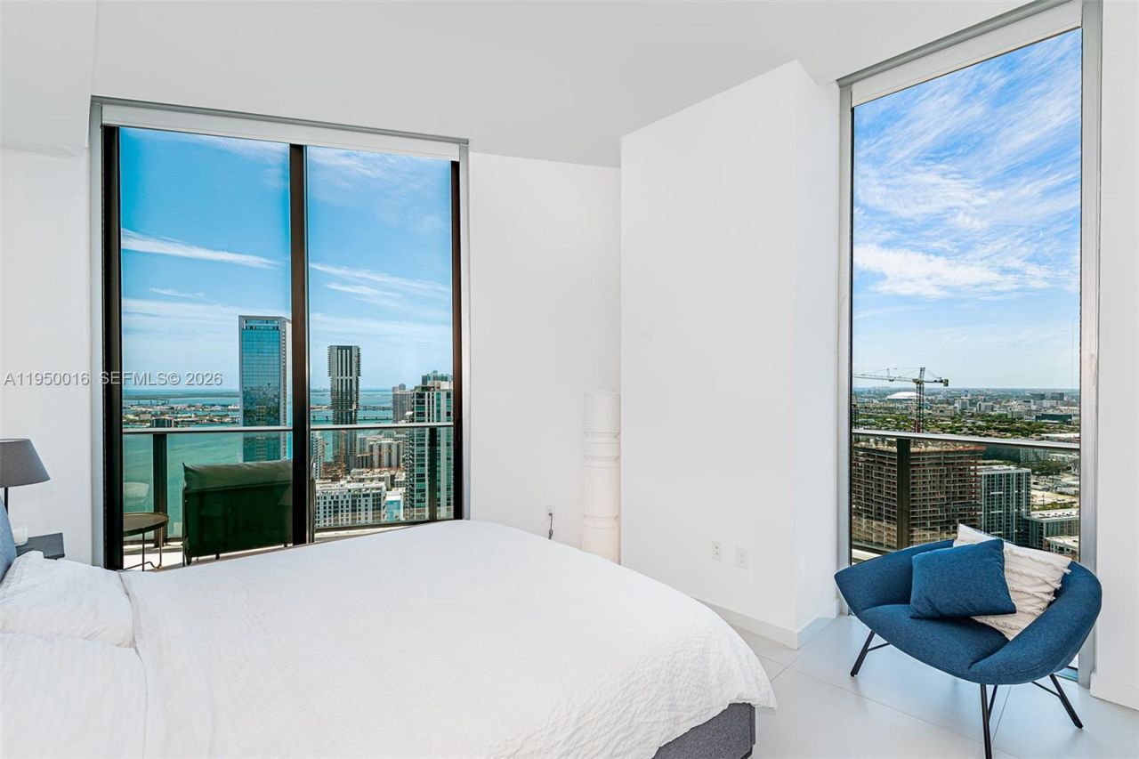 501 NE 31st St, Unit PH4404, Miami, FL 33137 Photo