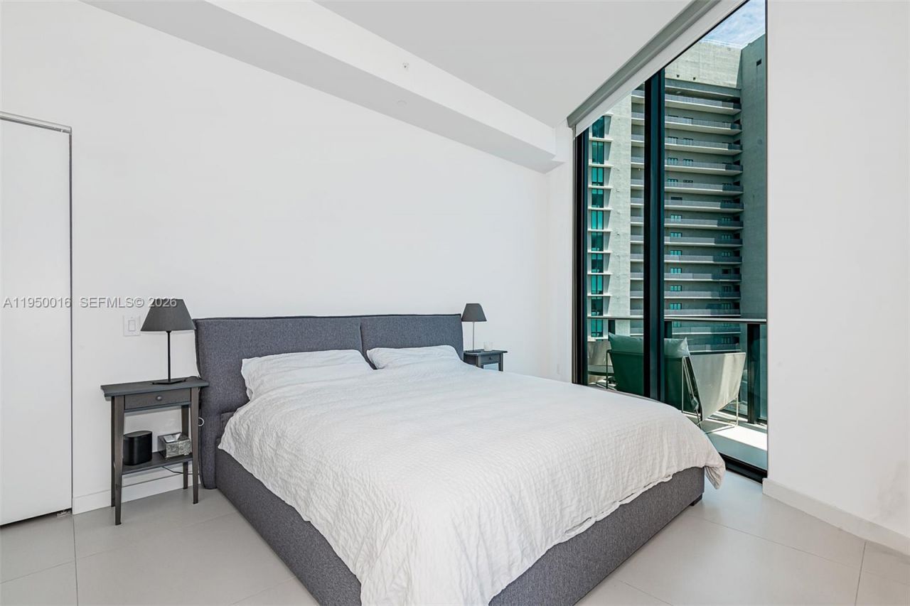 501 NE 31st St, Unit PH4404, Miami, FL 33137 Photo